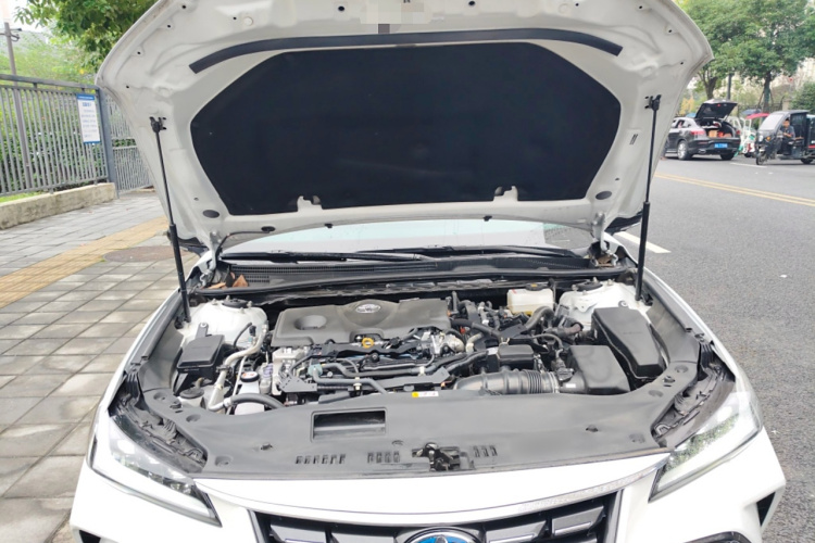 丰田 亚洲龙 2023款 双擎 2.5L XLE尊贵版局部细节24