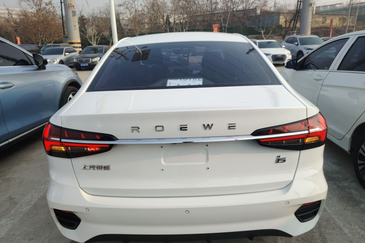 荣威i5 2021款 1.5L CVT铂金版车身外观6004