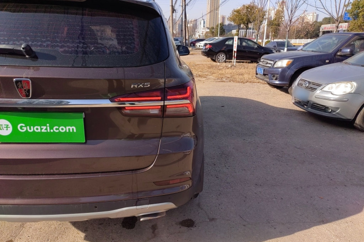 荣威RX5 2016款 30T 两驱自动互联网智享版车身外观9