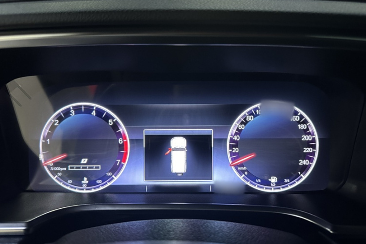 北京BJ40 2024款 2.0T 城市猎人荣耀版中控内饰7002