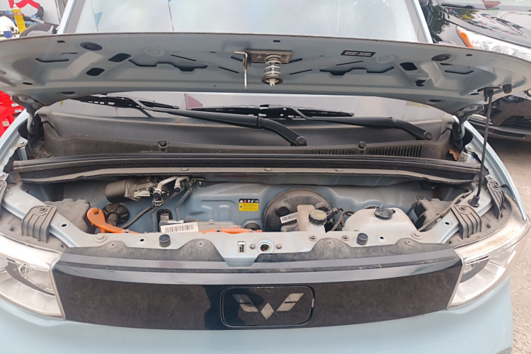 五菱汽车 宏光MINIEV 2022款 悦享款 三元锂机舱底盘24