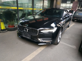 沃尔沃S90 2020款 T5 智逸豪华版