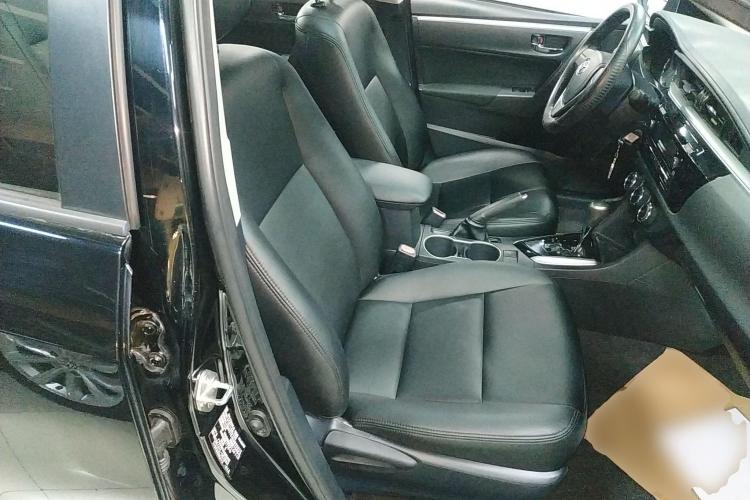 丰田 雷凌 2014款 1.6G CVT精英版中控内饰41