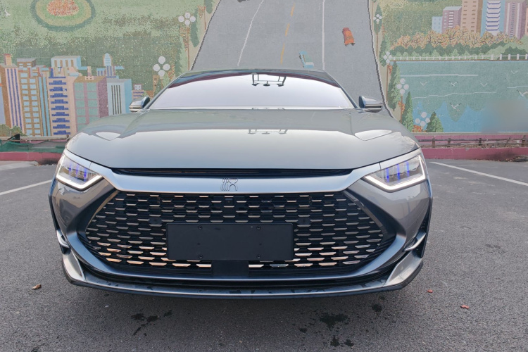 比亚迪 汉 2020款 DM 四驱性能版尊贵型车身外观6001