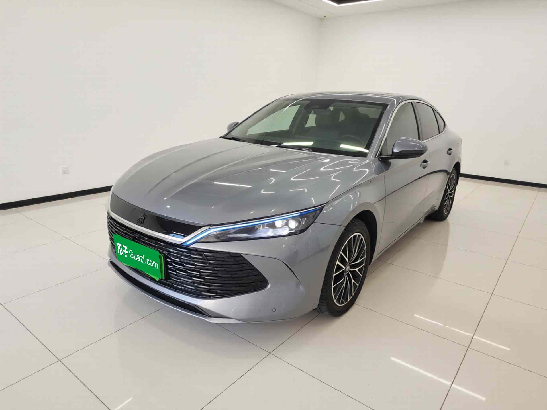 比亚迪 秦L 2024款 DM-i 120KM卓越型(2)