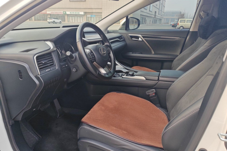 雷克萨斯RX 2016款 300 两驱精英版 国V中控内饰7001