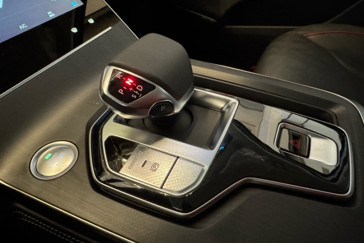 北京汽车 北京X7 2023款 1.5TD DCT优享+版中控内饰7005