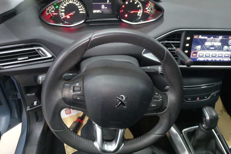 标致308S 2015款 1.6T 自动睿驰版局部细节13