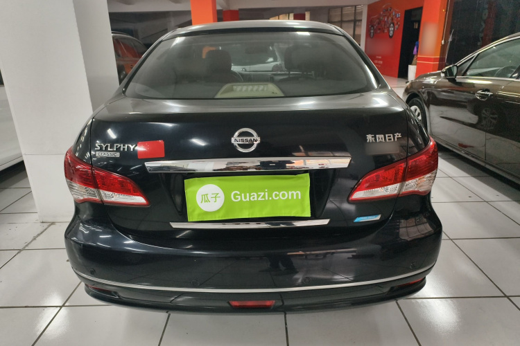 日产 轩逸 2012款 经典 1.6XE 手动舒适版车身外观6