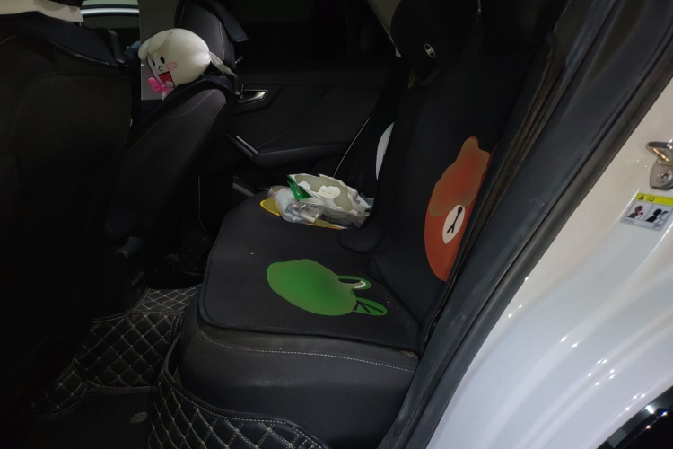 奥迪Q2L 2018款 35 TFSI 上市专享版 国VI中控内饰21