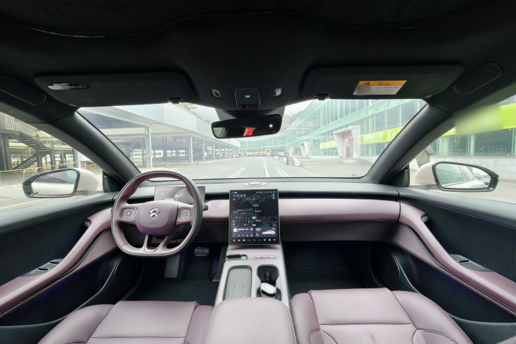 蔚来ET5 2022款 75kWh中控内饰7001