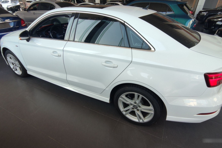 奥迪A3 2020款 Limousine 35 TFSI 时尚型 国VI车身外观4