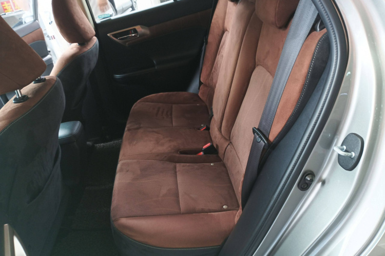 雷克萨斯CT 2014款 CT200h 精英版 单色中控内饰7004