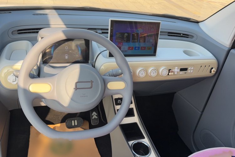 奔腾小马 2025款 222km 灵动马局部细节13