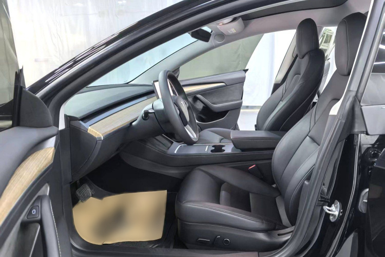 特斯拉 Model 3 2022款 后轮驱动版局部细节19