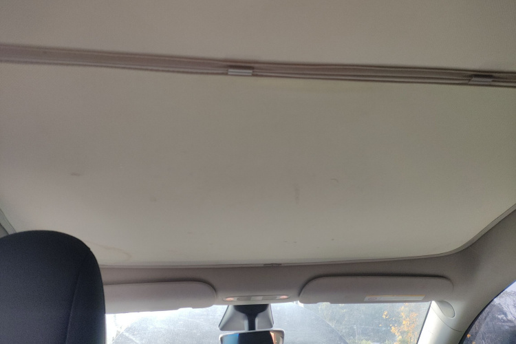 特斯拉 Model Y 2021款 标准续航后驱版中控内饰22