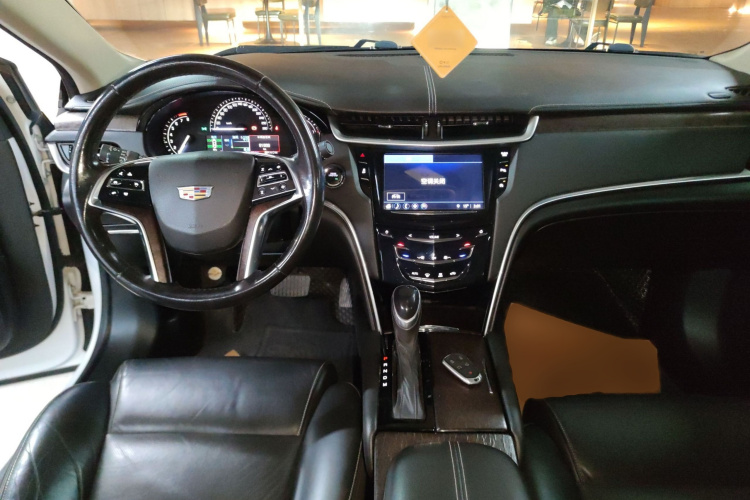 凯迪拉克XTS 2018款 28T 精英型中控内饰7002