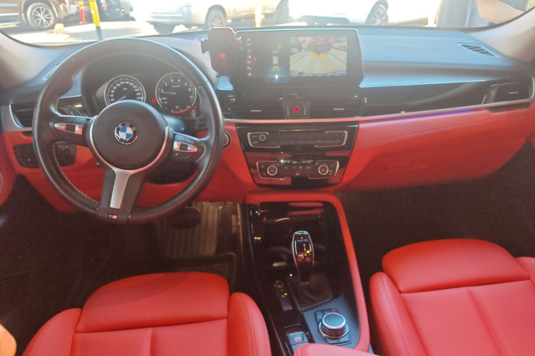 宝马X2 2023款 sDrive25i M运动曜夜版中控内饰7002