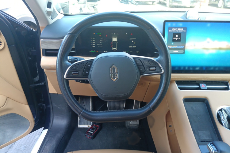 鸿蒙智行 问界M5 2022款 增程后驱标准版局部细节13