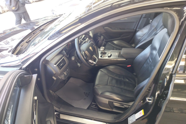 红旗H5 2022款 经典款 改款 1.5T DCT旗韵版中控内饰20