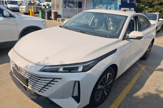 长安 逸动PHEV 2025款 智慧新蓝鲸 145KM 战舰版