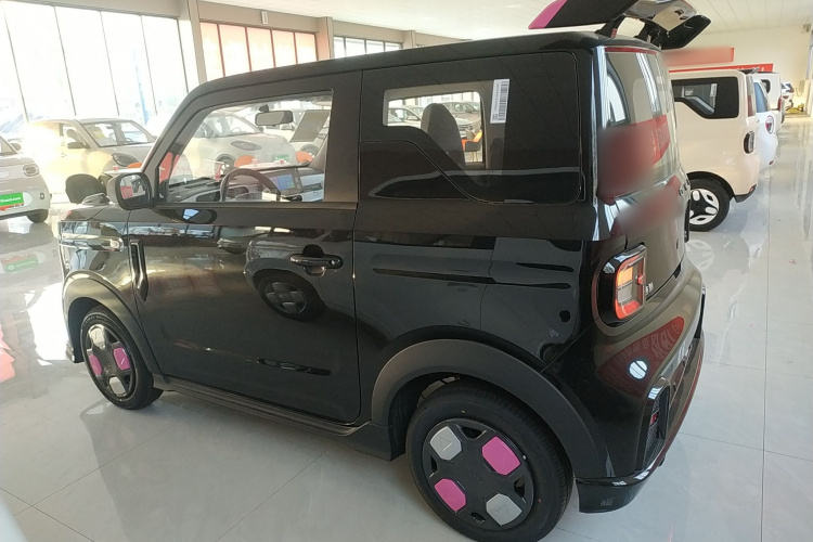 吉利银河 2025款 210km 熊猫卡丁车身外观6003