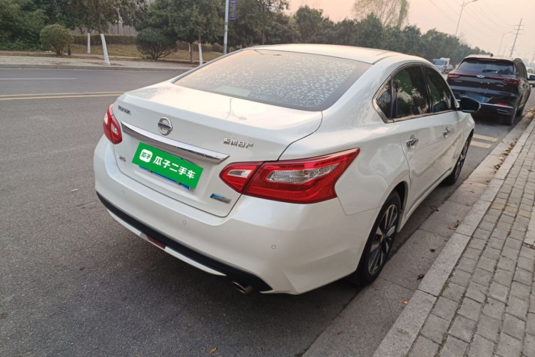 日产 天籁 2016款 2.5L XL-UpperNAVI Tech 智尊版车身外观7