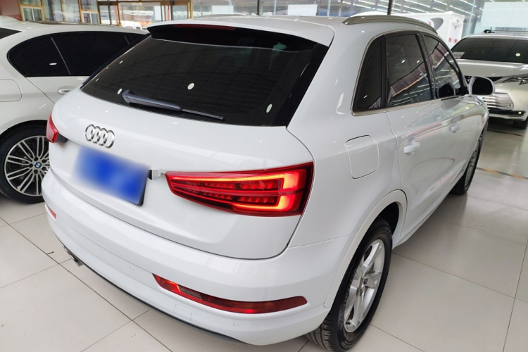 奥迪Q3 2018款 30周年年型 30 TFSI 时尚型车身外观7