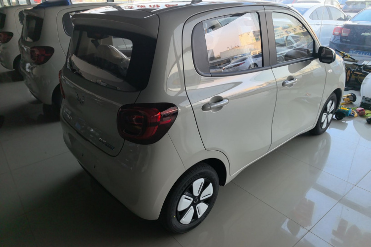 五菱汽车 宏光MINIEV 2025款 四门版 进阶款车身外观7