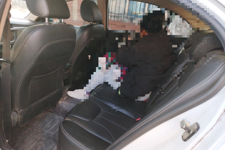 吉利汽车 帝豪 2017款 三厢百万款 1.5L 手动向上版中控内饰7004