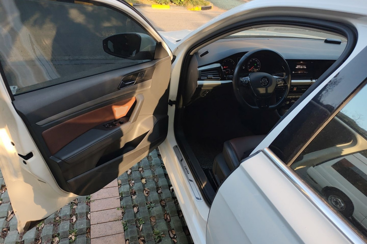 大众 朗逸 2019款 280TSI DSG豪华版 国VI中控内饰7003