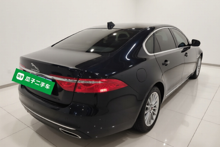 捷豹XFL 2018款 XFL 2.0T 200PS 风华版车身外观7