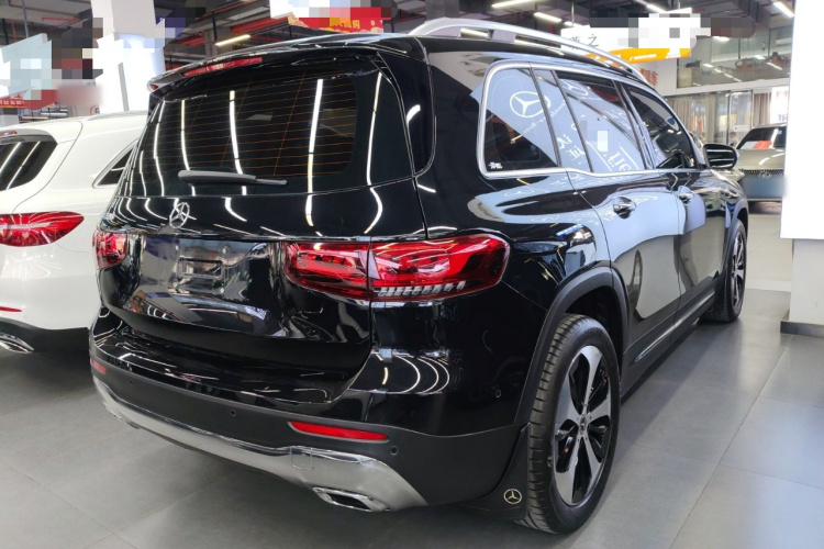 奔驰GLB 2023款 GLB 220 时尚型车身外观6005