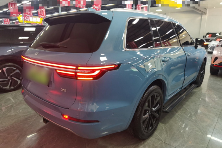 理想汽车 理想ONE 2021款 增程6座版车身外观7