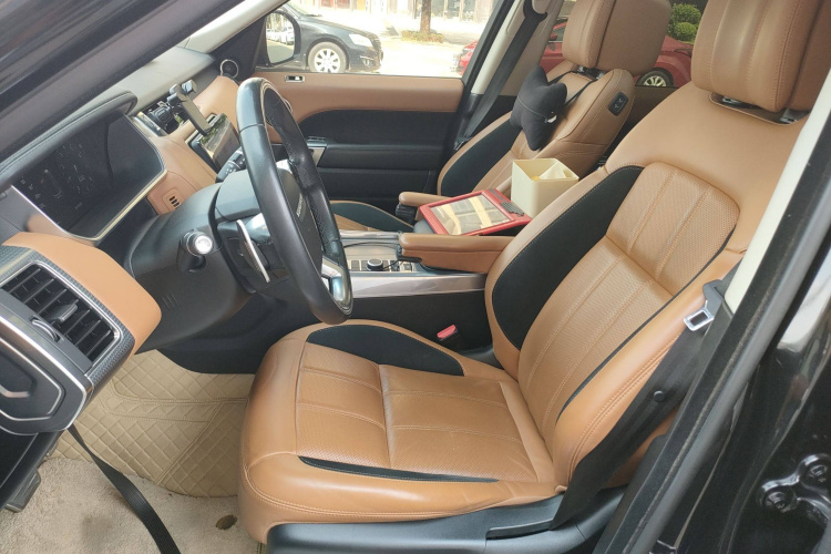 路虎 揽胜运动版 2020款 3.0 L6 HSE DYNAMIC局部细节19