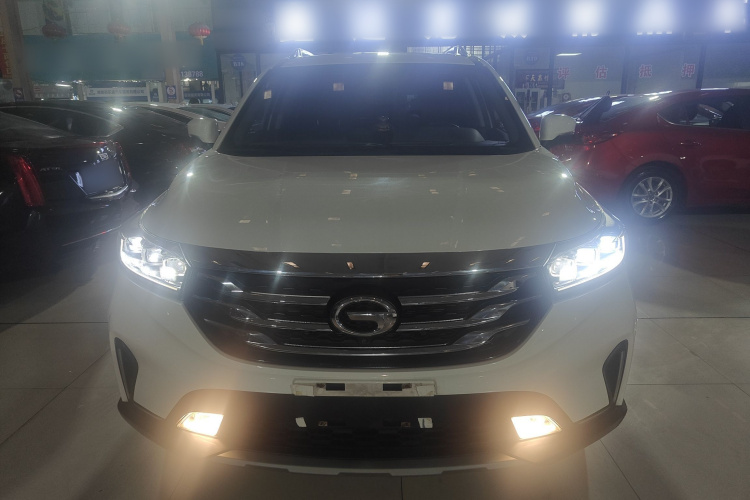 广汽传祺 传祺GS4 2018款 235T 自动两驱豪华智联百万纪念版车身外观2