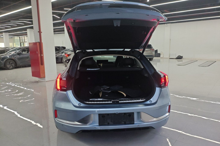 极氪001 2021款 超长续航单电机 WE版机舱底盘23