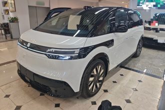 极氪MIX 2025款 长续航智驾版