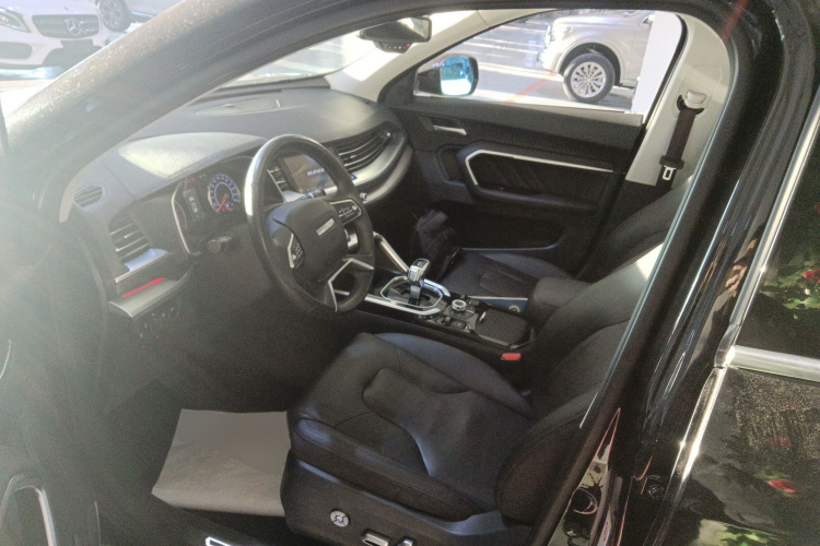 哈弗H6 2017款 红标 2.0T 自动两驱智尚型局部细节19