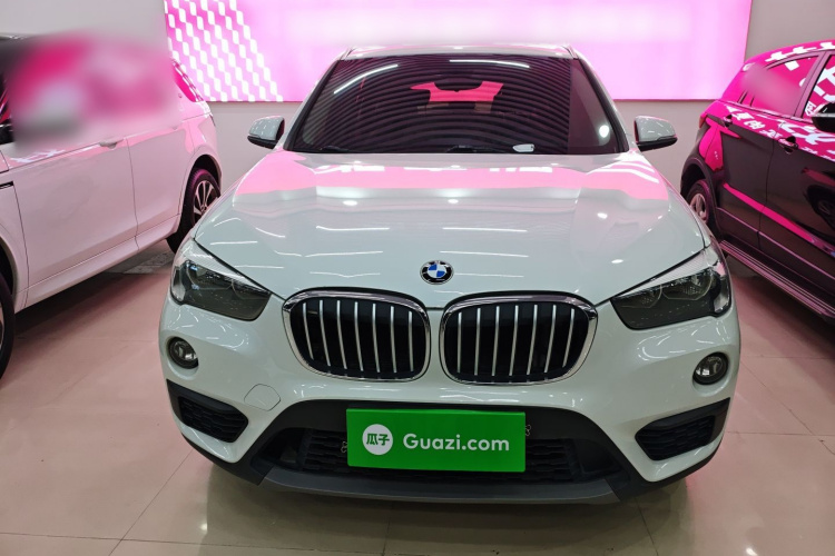 宝马X1 2018款 sDrive18Li 时尚型车身外观6001