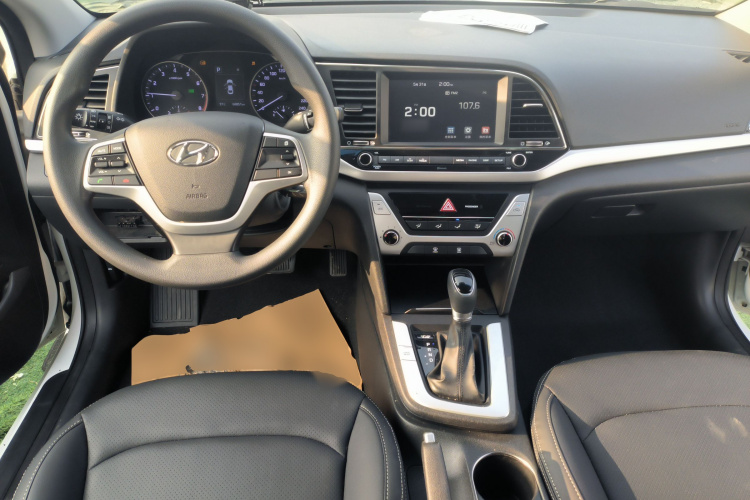 现代 领动 2016款 1.6L 自动智炫·精英型中控内饰7002