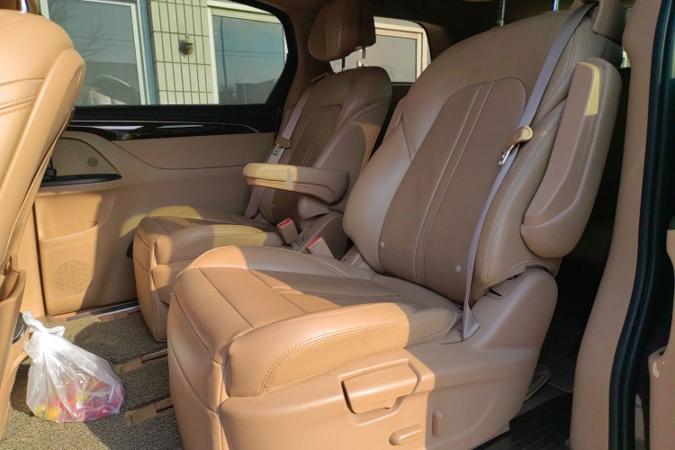 别克GL8 2017款 ES 28T 豪华型 国V中控内饰21