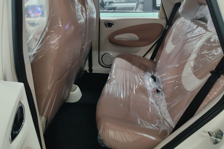 五菱汽车 五菱缤果 2025款 333km 悦享款中控内饰21