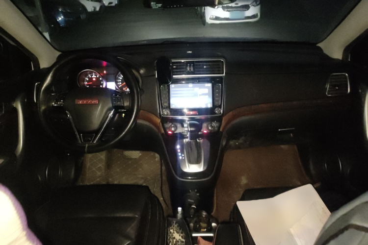 哈弗H6 2014款 运动版 2.4L 自动精英型中控内饰12
