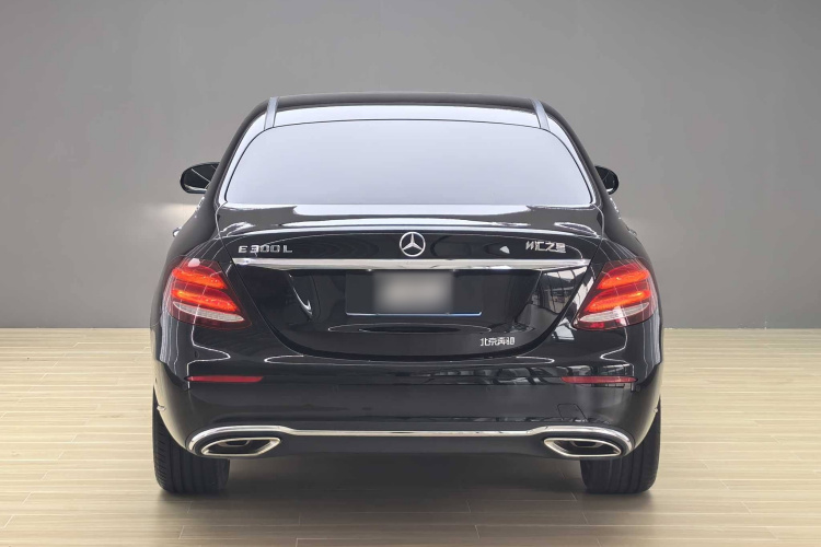 奔驰E级 2018款 E 200 L车身外观6006