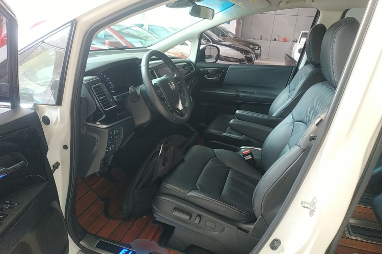 本田 艾力绅 2019款 2.0L 混动豪华版中控内饰20