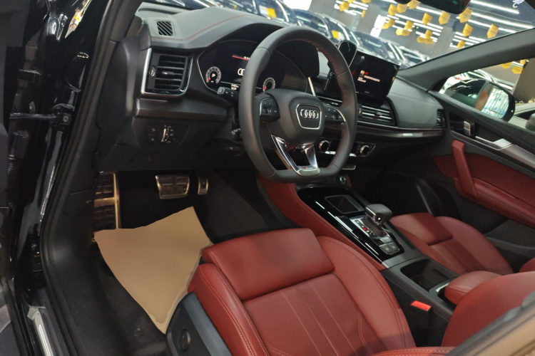 奥迪Q5L 2024款 40 TFSI 豪华动感型中控内饰20