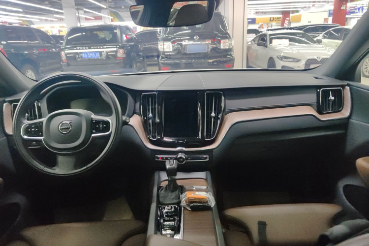 沃尔沃XC60 2021款 T5 四驱智远豪华版中控内饰12