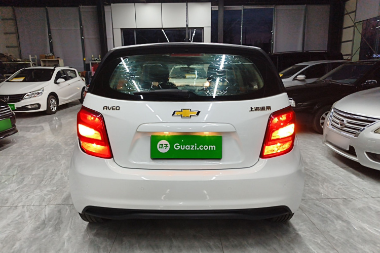 雪佛兰 爱唯欧 2014款 两厢 1.4SE AT 畅悠版车身外观6