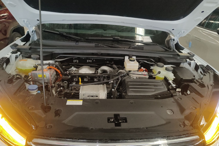 东风风神 风神L7新能源 2024款 205 Air机舱底盘24